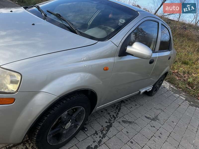 Седан Chevrolet Aveo 2004 в Тячеве фото 3 Седан Chevrolet Aveo 2004 в Тячеве