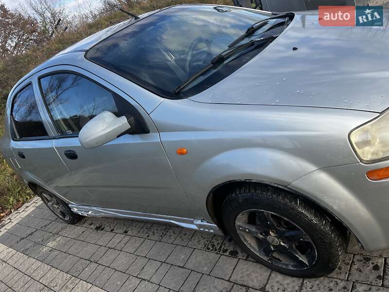 Седан Chevrolet Aveo 2004 в Тячеве фото 4 Седан Chevrolet Aveo 2004 в Тячеве