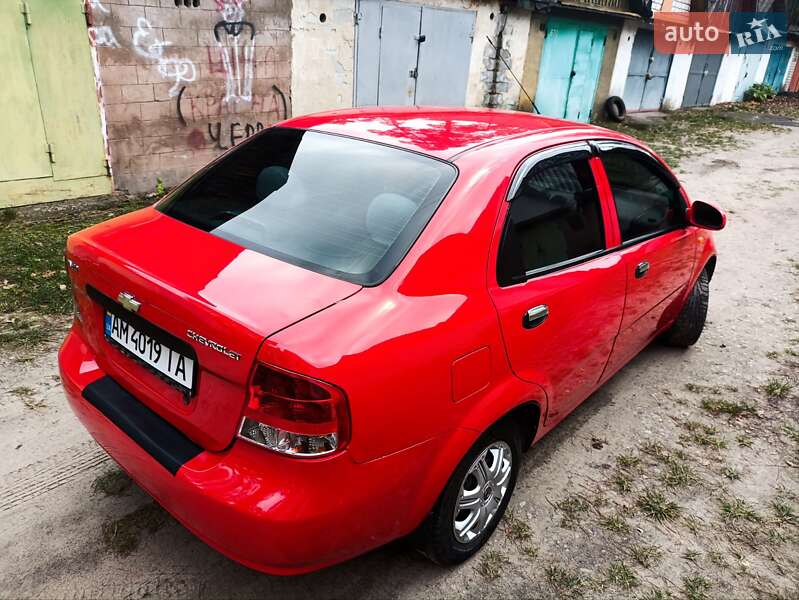 Седан Chevrolet Aveo 2004 в Житомире