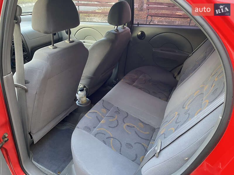 Седан Chevrolet Aveo 2005 в Нетішині