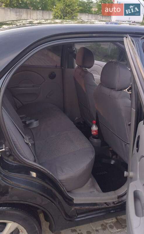 Седан Chevrolet Aveo 2005 в Ивано-Франковске