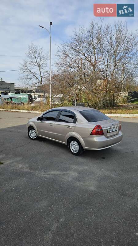 Седан Chevrolet Aveo 2007 в Чемерівцях