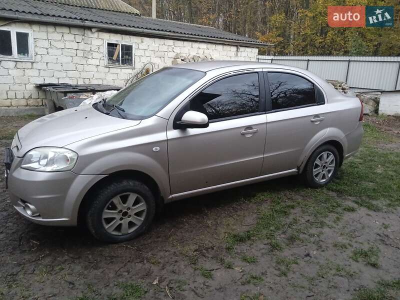 Седан Chevrolet Aveo 2008 в Сокирянах