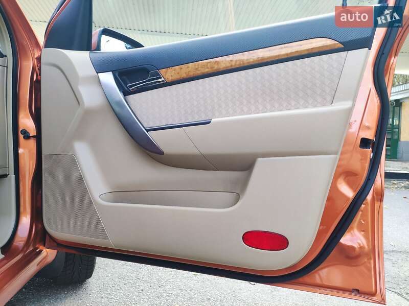 Седан Chevrolet Aveo 2008 в Днепре фото 45 Седан Chevrolet Aveo 2008 в Днепре