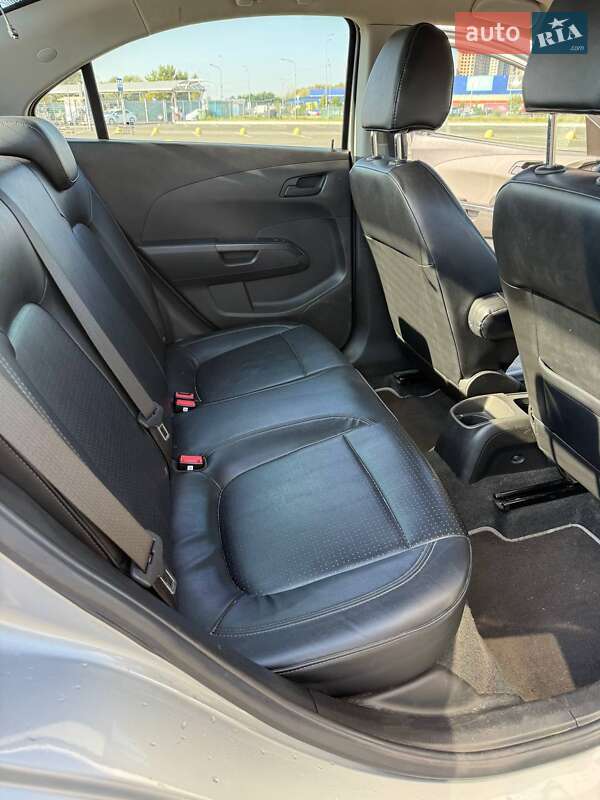 Седан Chevrolet Aveo 2012 в Киеве фото 9 Седан Chevrolet Aveo 2012 в Киеве