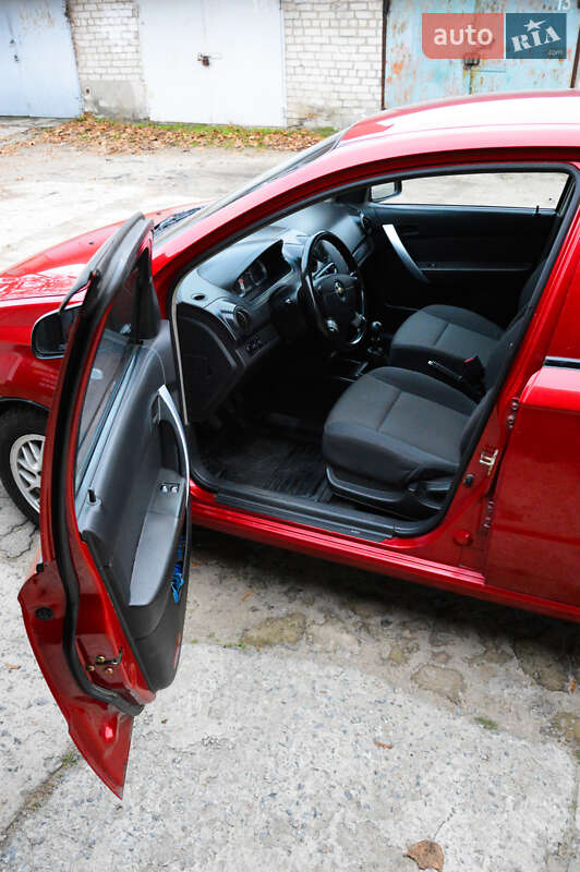 Седан Chevrolet Aveo 2006 в Павлограде