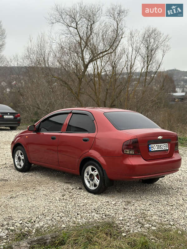 Седан Chevrolet Aveo 2005 в Тернополі