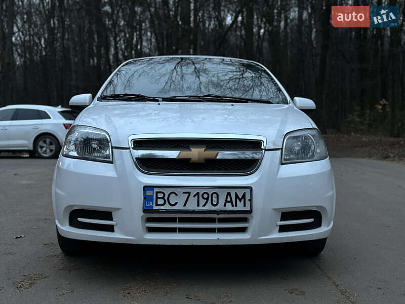 Седан Chevrolet Aveo 2006 в Львове