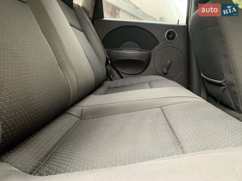 Хэтчбек Chevrolet Aveo 2008 в Днепре