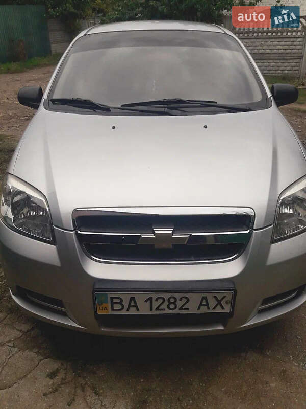 Седан Chevrolet Aveo 2011 в Александрие