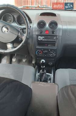 Хэтчбек Chevrolet Aveo 2006 в Дымере