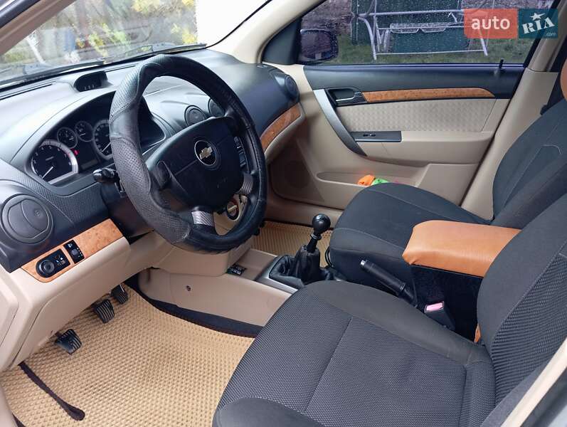 Седан Chevrolet Aveo 2008 в Стрые