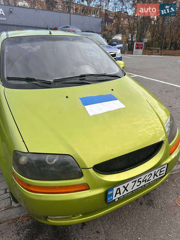 Седан Chevrolet Aveo 2004 в Харькове