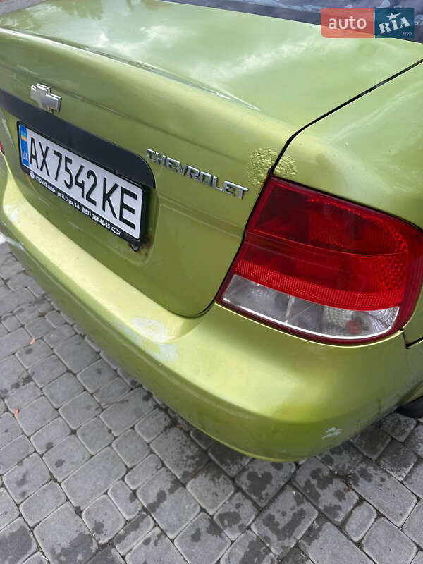 Седан Chevrolet Aveo 2004 в Харькове