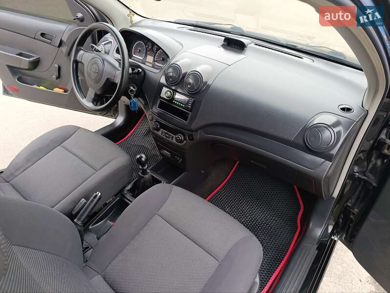 Седан Chevrolet Aveo 2008 в Харькове