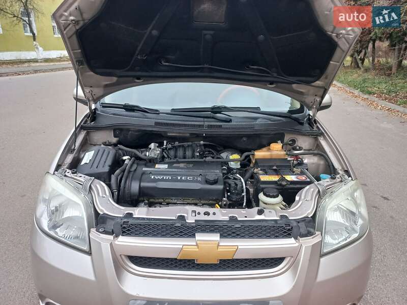 Седан Chevrolet Aveo 2008 в Шостке
