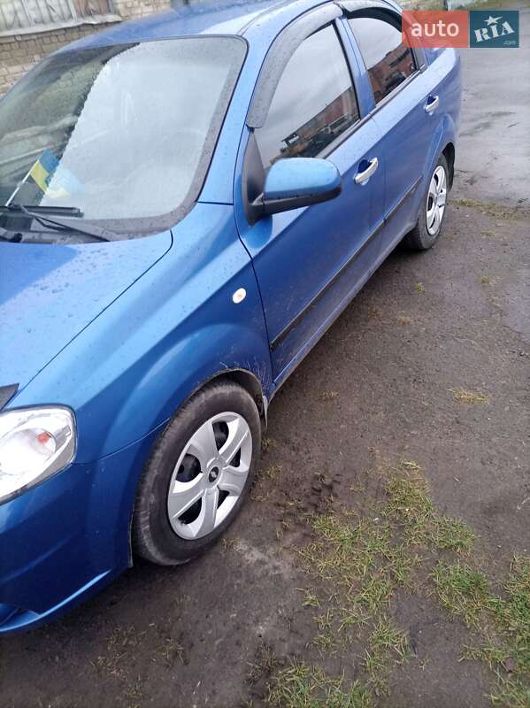 Седан Chevrolet Aveo 2007 в Рівному