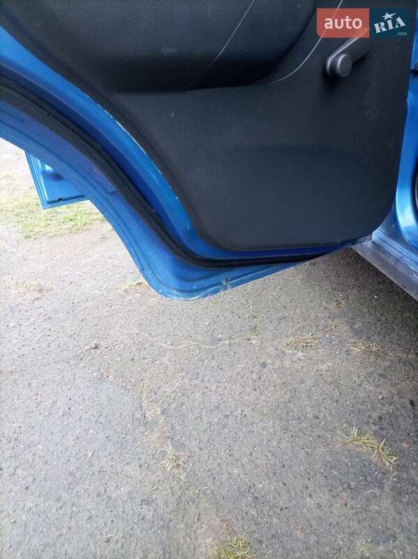 Седан Chevrolet Aveo 2007 в Рівному