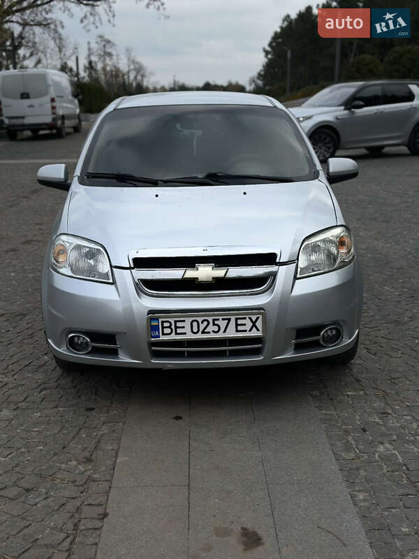 Седан Chevrolet Aveo 2008 в Днепре
