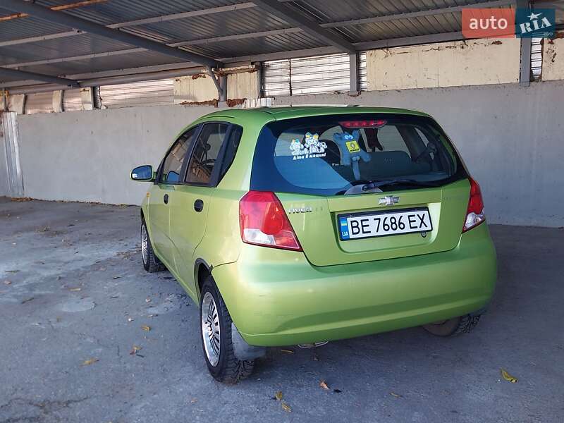 Хэтчбек Chevrolet Aveo 2005 в Николаеве