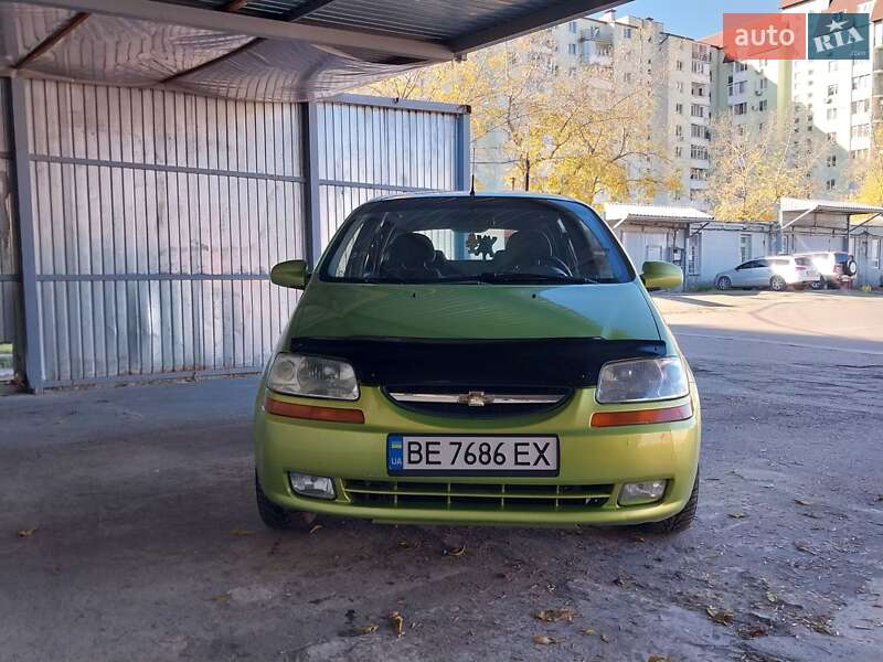 Хэтчбек Chevrolet Aveo 2005 в Николаеве