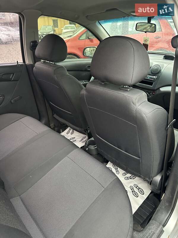 Седан Chevrolet Aveo 2010 в Смеле фото 10 Седан Chevrolet Aveo 2010 в Смеле