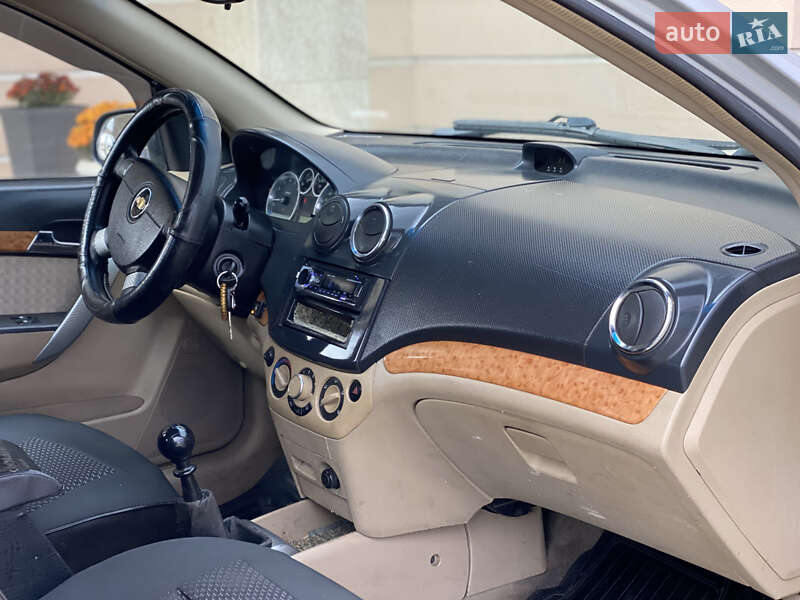 Седан Chevrolet Aveo 2007 в Дунаевцах