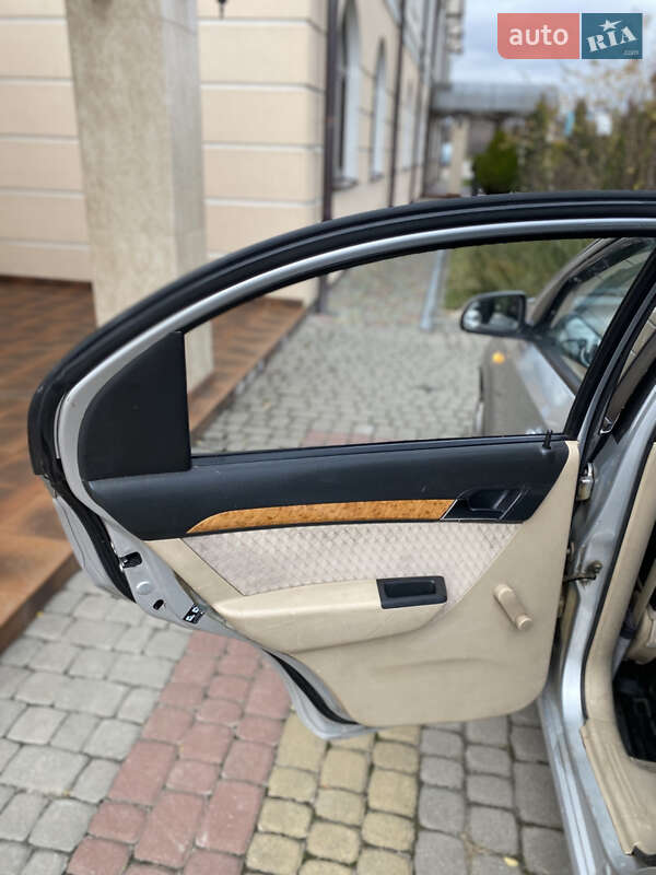 Седан Chevrolet Aveo 2007 в Дунаевцах