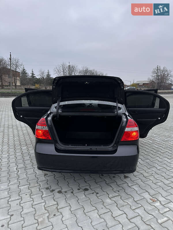 Седан Chevrolet Aveo 2006 в Врадиевке