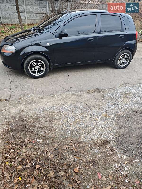 Хэтчбек Chevrolet Aveo 2006 в Краматорске фото Хэтчбек Chevrolet Aveo 2006 в Краматорске