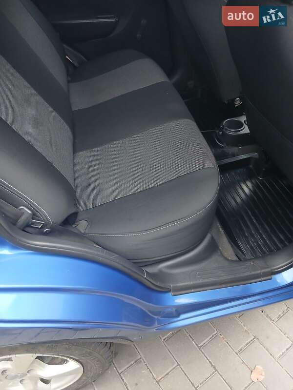 Хетчбек Chevrolet Aveo 2008 в Дніпрі