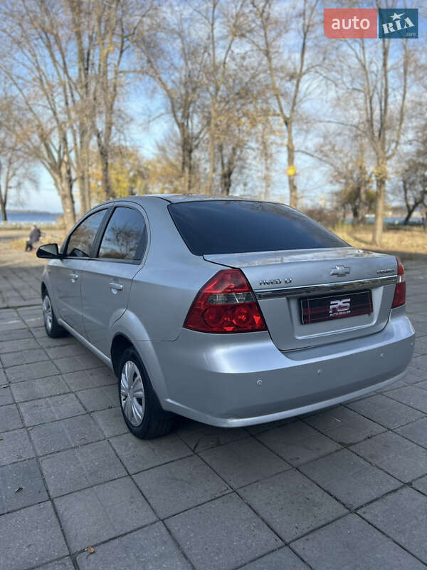 Седан Chevrolet Aveo 2007 в Запорожье