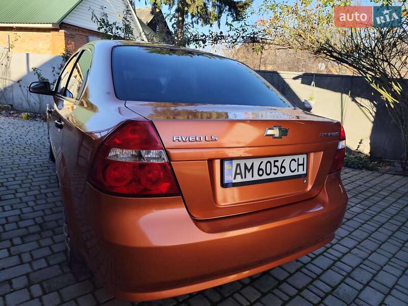 Седан Chevrolet Aveo 2006 в Бердичеві