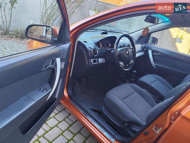 Седан Chevrolet Aveo 2006 в Бердичеві