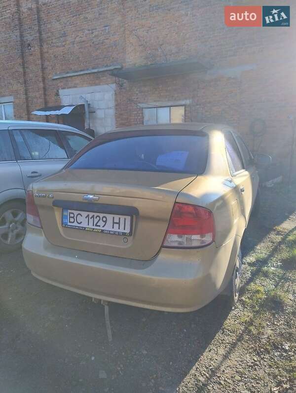 Седан Chevrolet Aveo 2004 в Львове