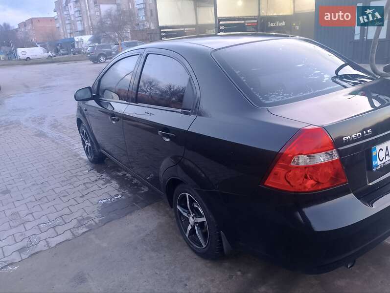 Седан Chevrolet Aveo 2008 в Ватутино
