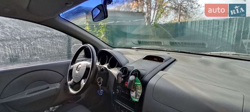 Седан Chevrolet Aveo 2005 в Николаеве