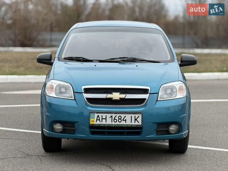 Седан Chevrolet Aveo 2009 в Киеве