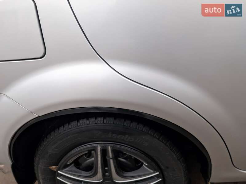 Седан Chevrolet Aveo 2005 в Сумах