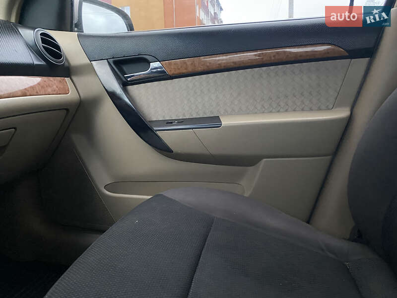 Седан Chevrolet Aveo 2008 в Каменец-Подольском