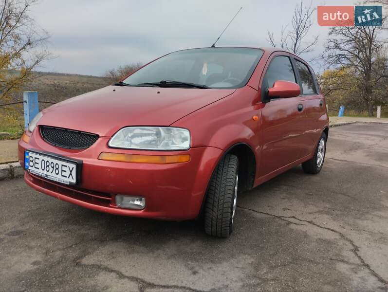 Хэтчбек Chevrolet Aveo 2005 в Южноукраинске фото Хэтчбек Chevrolet Aveo 2005 в Южноукраинске