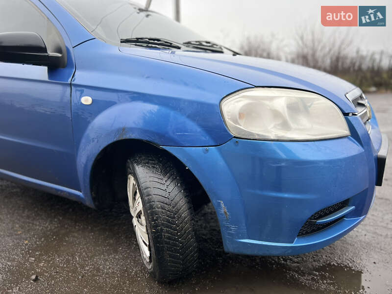 Седан Chevrolet Aveo 2008 в Гайсине