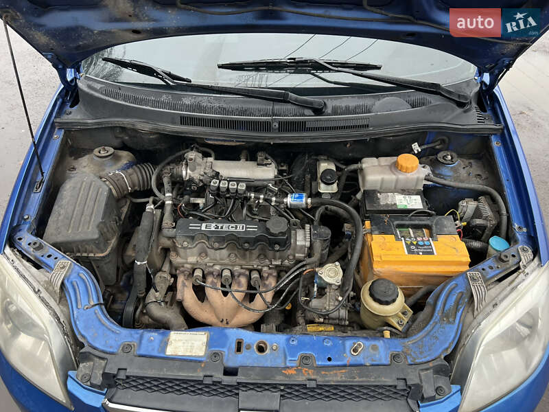 Седан Chevrolet Aveo 2008 в Гайсине