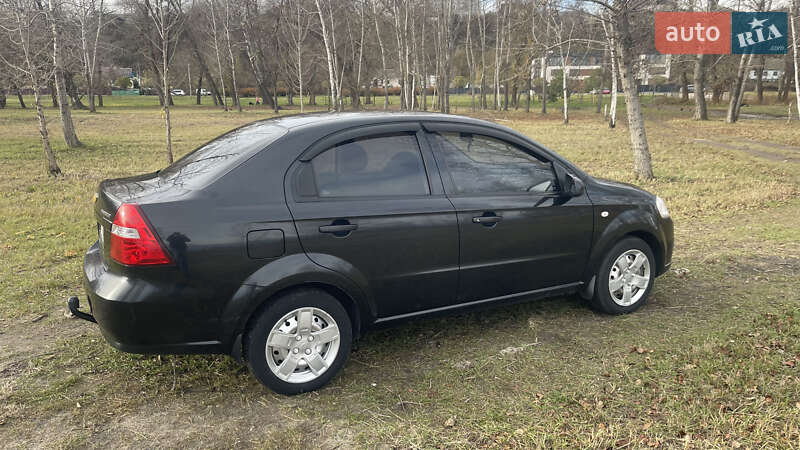 Седан Chevrolet Aveo 2010 в Черкассах