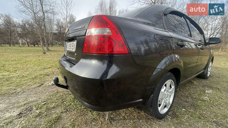 Седан Chevrolet Aveo 2010 в Черкассах