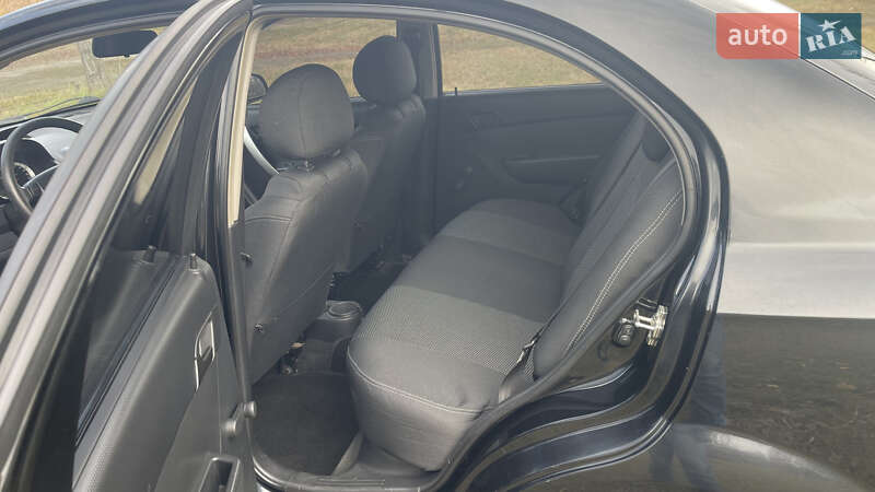 Седан Chevrolet Aveo 2010 в Черкассах