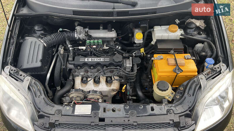 Седан Chevrolet Aveo 2010 в Черкассах