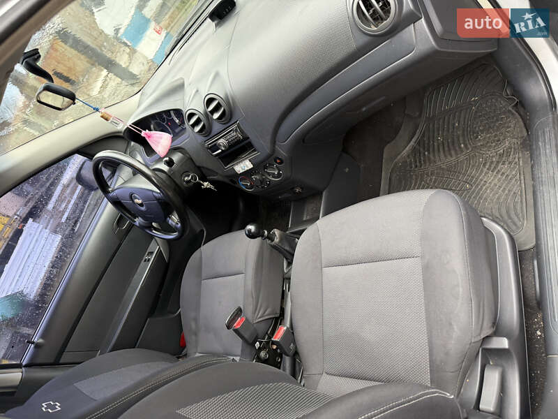 Седан Chevrolet Aveo 2011 в Пирятине