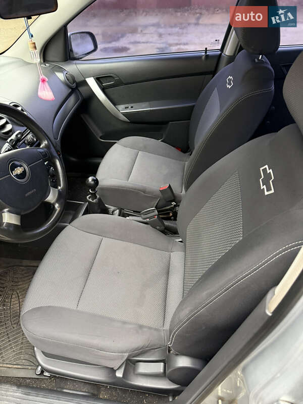 Седан Chevrolet Aveo 2011 в Пирятине