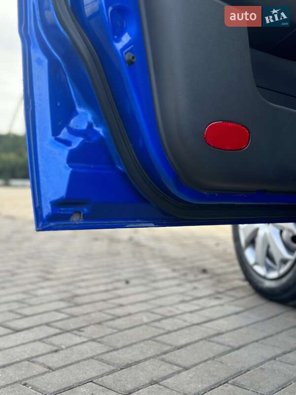 Хэтчбек Chevrolet Aveo 2011 в Павлограде